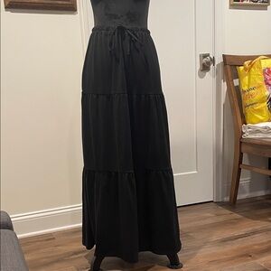 H&M Black Flowy Skirt
